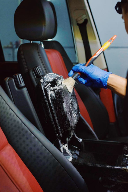 TAPICERÍA - LIMPIEZA INTERIOR Y EXTERIOR DELUXE